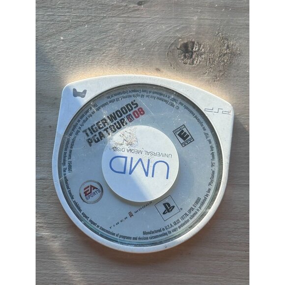 Tiger Woods PGA Tour 08 Sony PSP Video Game Disc 2007 - Picture 1 of 6